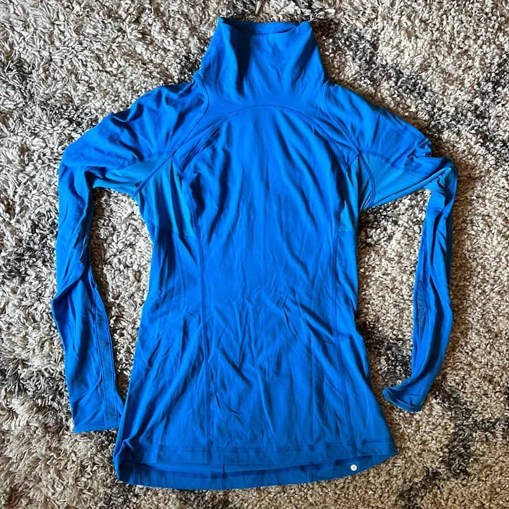 Luluemon turtleneck 6 - Picture 1 of 7